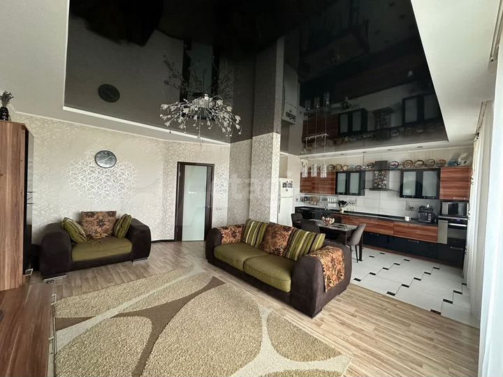 3-к. квартира, 95,2 м², 13/16 эт.