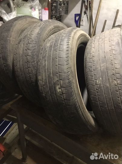 Yokohama dB Decibel E70 215/60 R16