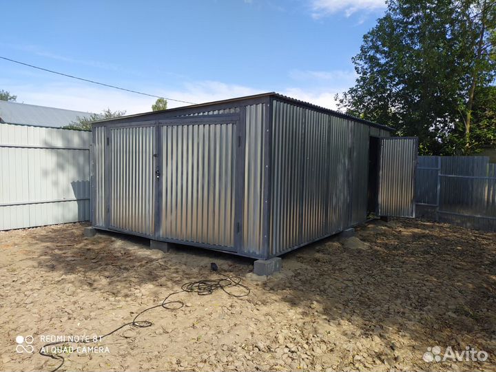 Гараж-ракушка из волнового профиля