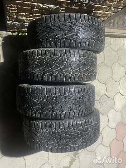 Pirelli Ice Zero 215/50 R17