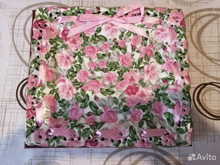 Квадратная тарелка