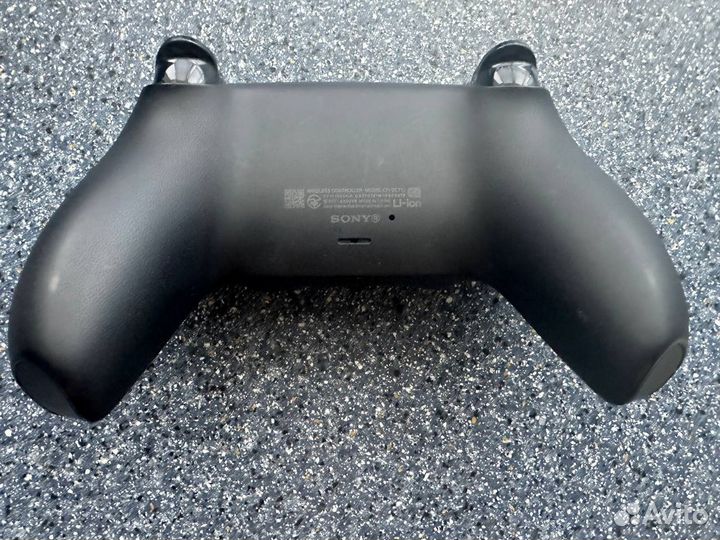 Геймпады и аксессуары для PS4/PS5