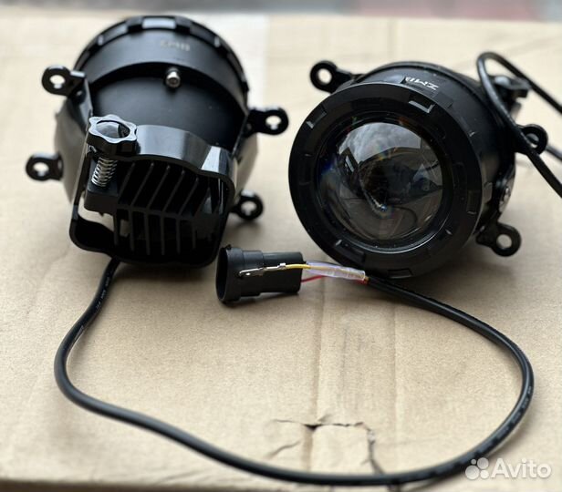 Противотуманные фары LED линза LADA Vesta жел-бел