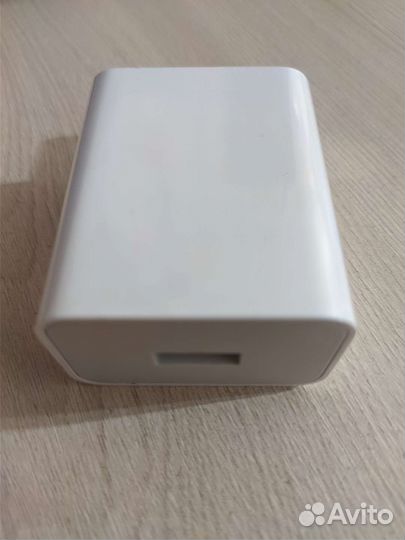 Блок питания для телефона