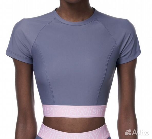 Укороченный спортивный топ Irnby Mironova S размер