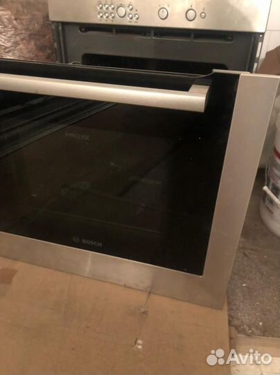 Продам духовой шкаф Bosch с встроенной свч