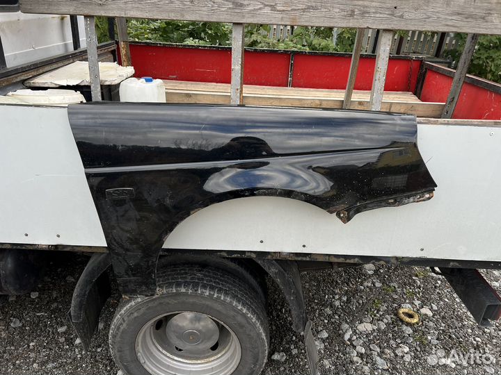 Крыло переднее правое priora