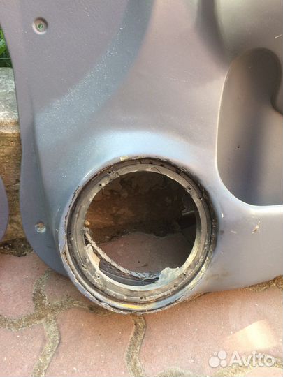 Обшивки передние accent