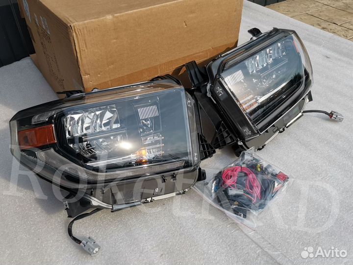 Фары Toyota Tundra с 2013 г LED в Наличии
