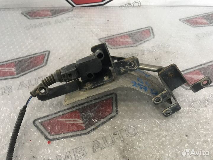 Датчик дорожного просвета в сборе Пассат Б6