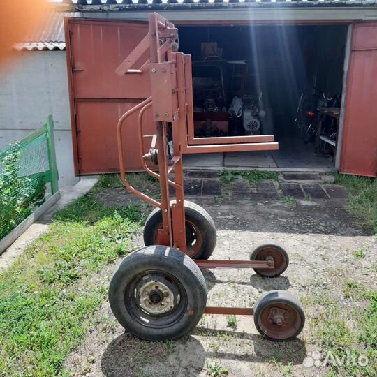 Апилифт-погрузчик