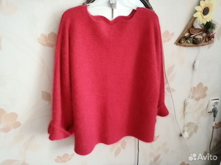 Кофта женская 52 54. Состав 50% шерсть и ангора
