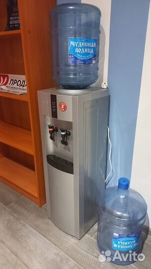Продам кулер для воды (диспенсер) Aqua Work