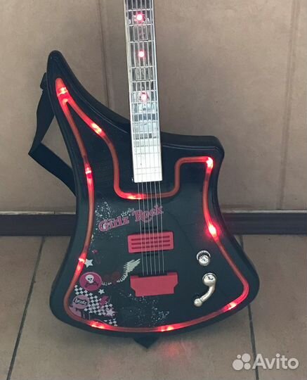 Детская гитара Братц