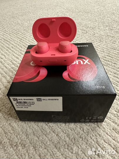 Безпроводные наушники Samsung gear iconX