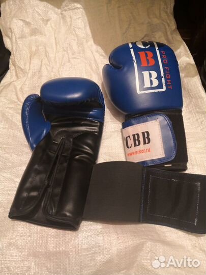 Боксёрские перчатки