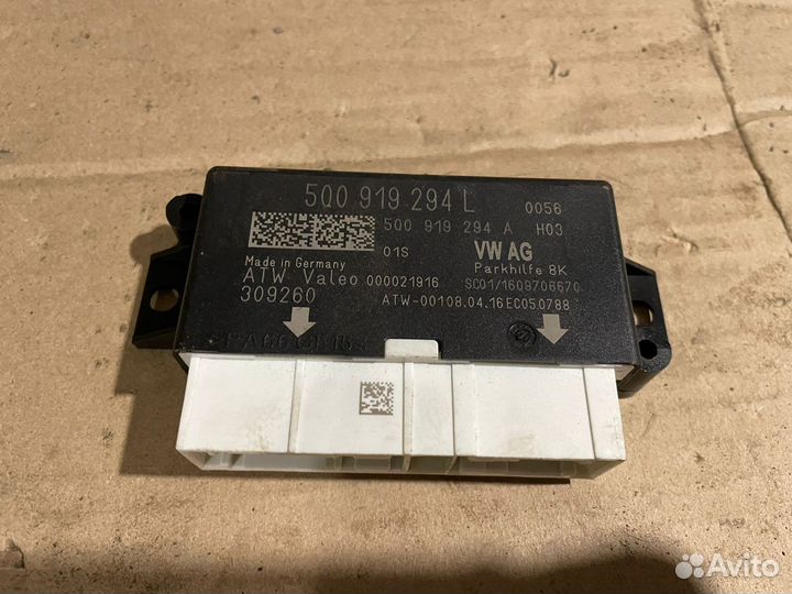 Блок управления парктроником Volkswagen Passat B8