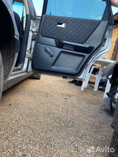 Запчасти на audi 80