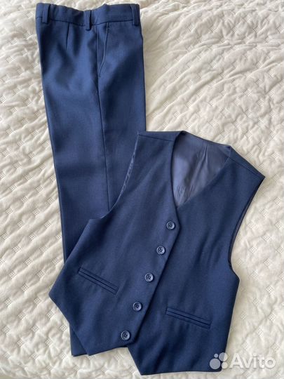 Костюм жилетка и брюки