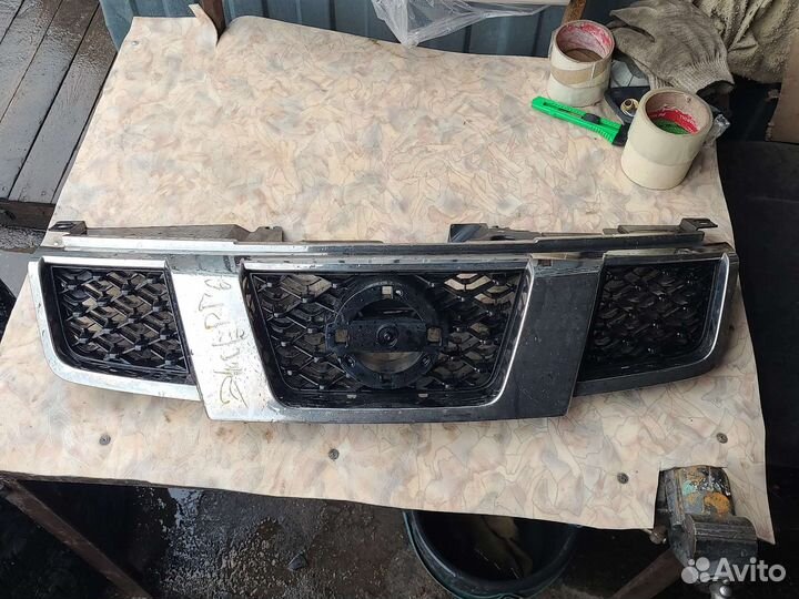 Решетка радиатора nissan 10 trail t31