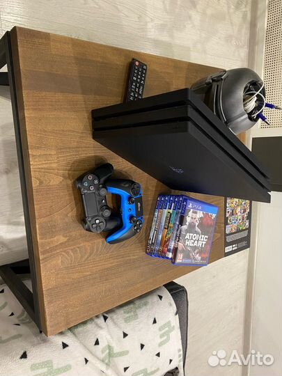 Sony ps4 pro 1tb - состояние новой с играми