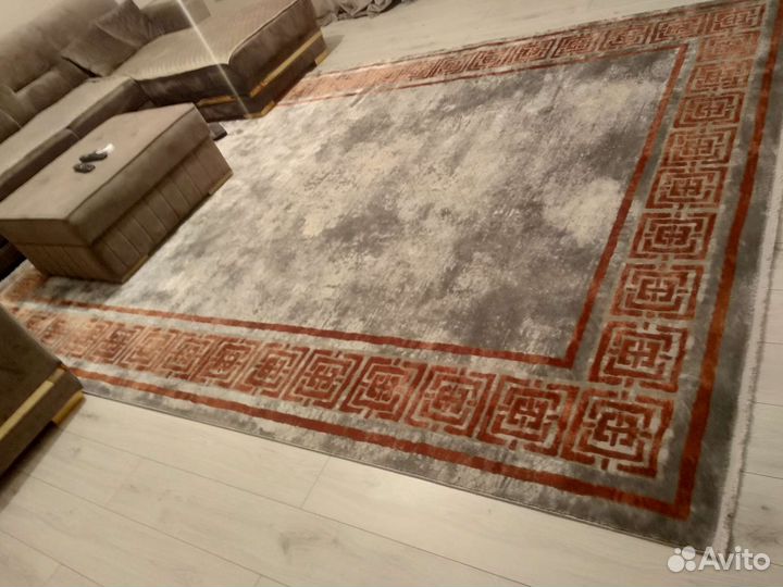 Большой ковер