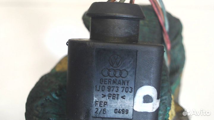 Датчик положения распредвала Audi A4 (B7), 2005