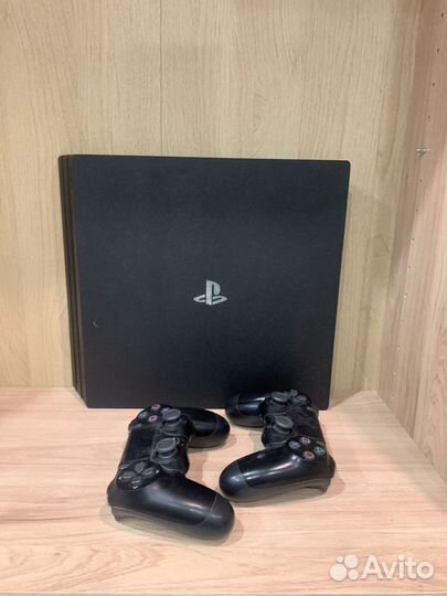 Sony PS4 PRO /1TB/ + 2 Геймпада + Диски