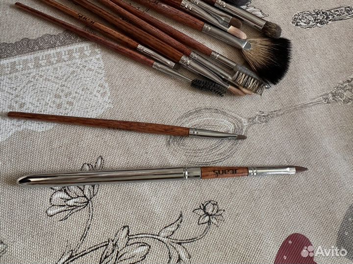 Кисти для макияжа бу