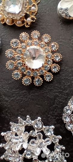 Пуговицы со стразами