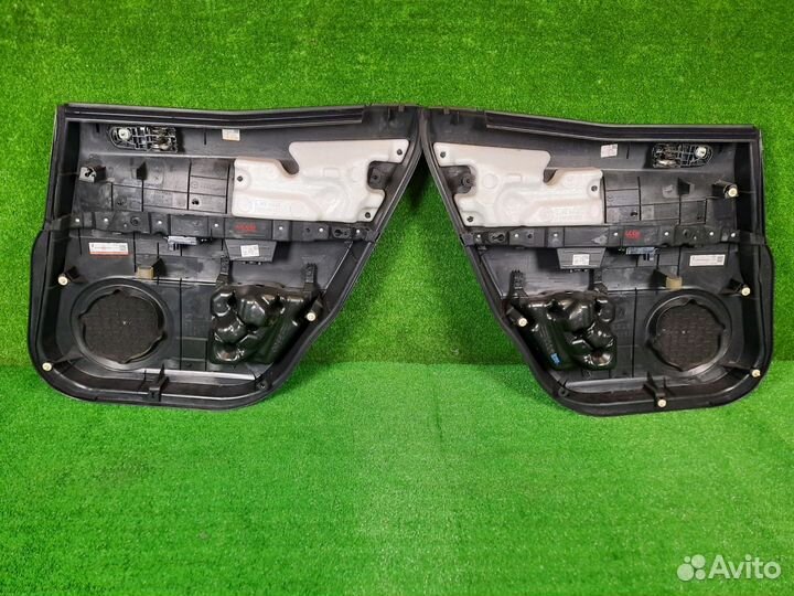 Обшивка боковой двери (комплект) задняя Mazda Cx-7