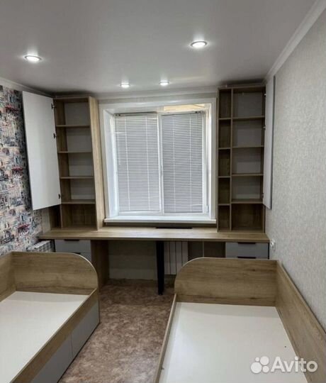 Рабочая зона у окна