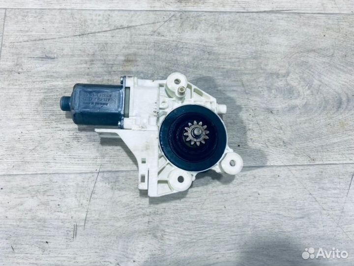 Моторчик стеклоподъемника передний левый Ford