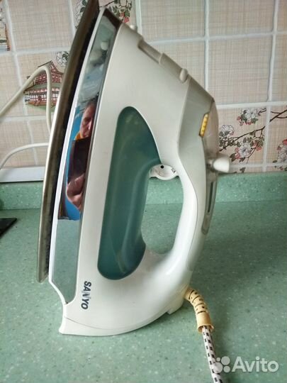 Утюг sanyo модель A-B17/B