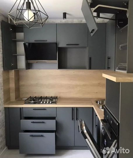 Кухонный гарнитур для небольшой кухни тв097