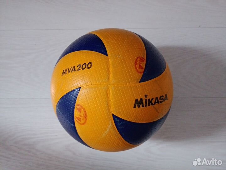 Волейбольный мяч mikasa бу