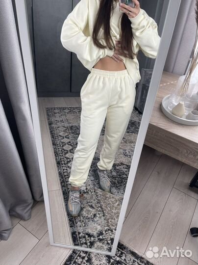 Костюм спортивный женский 42