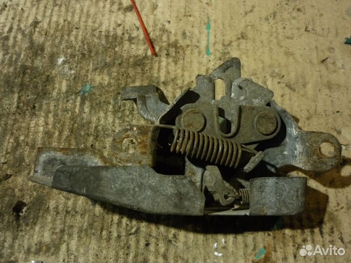 Замок капота BYD F3