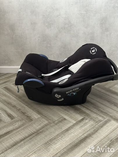 Автокресло люлька maxi cosi cabriofix