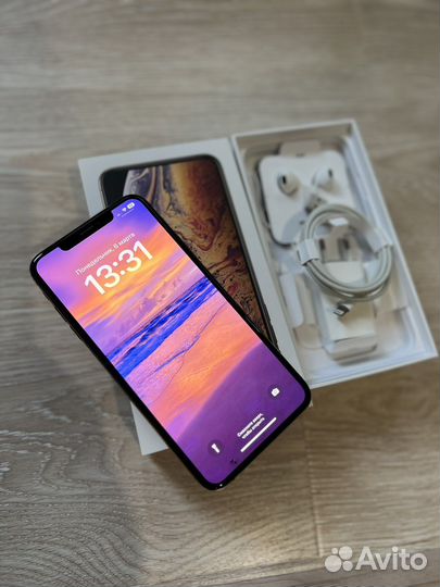 Мобильные телефоны iPhone XS Max