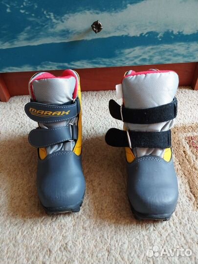 Лыжные ботинки
