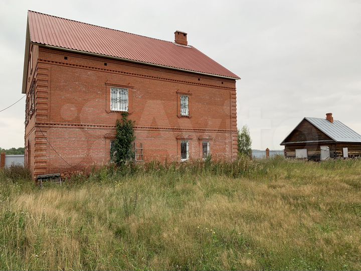 Дом 500 м² на участке 20 сот.