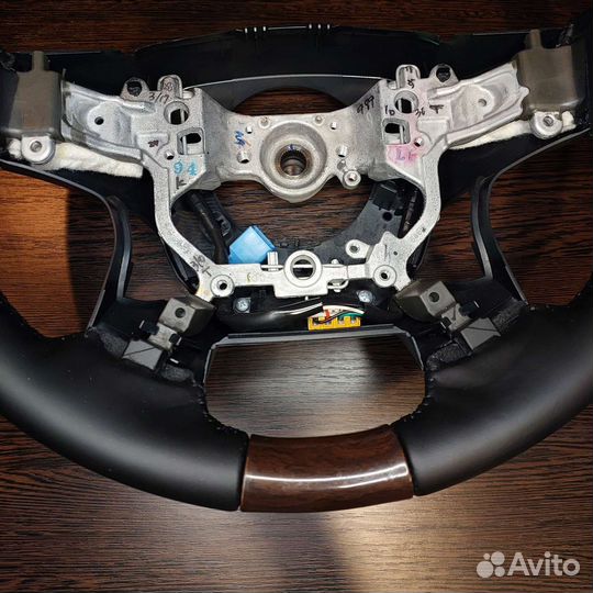 Руль с подогревом Toyota Land Cruiser