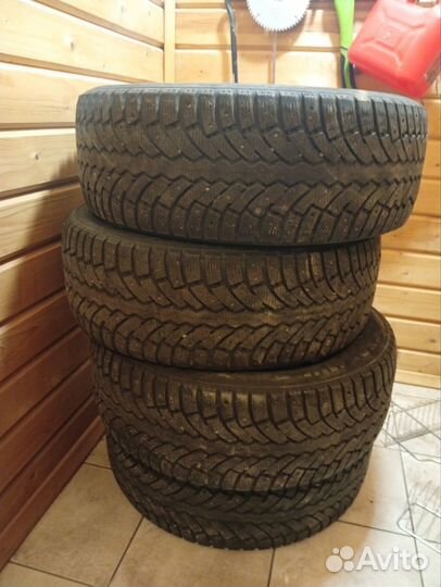 Pirelli Formula Ice 235/55 R18