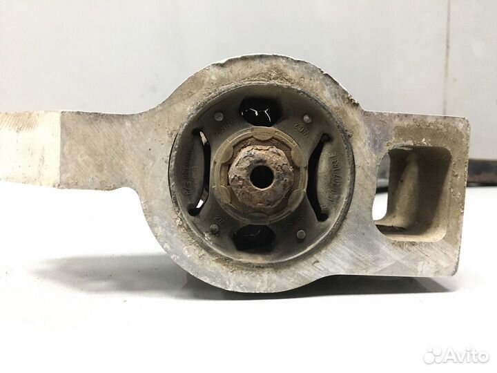 Рычаг передний левый Volkswagen Golf Jetta 5