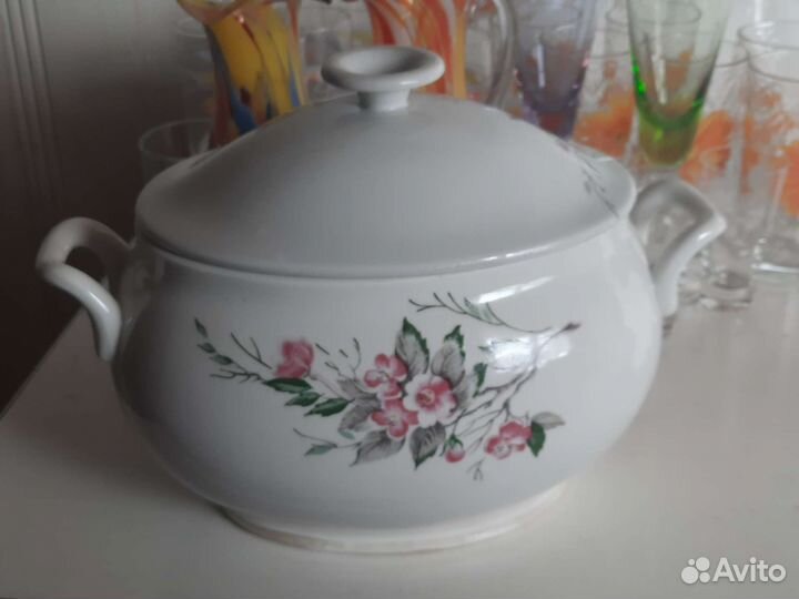 Набор столовой посуды,блюдо,тарелки, супница Хайта