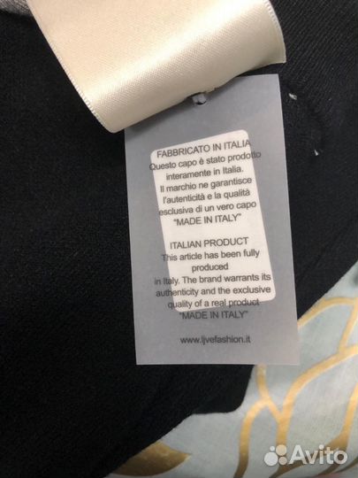 Продам новый Итальянский костюс