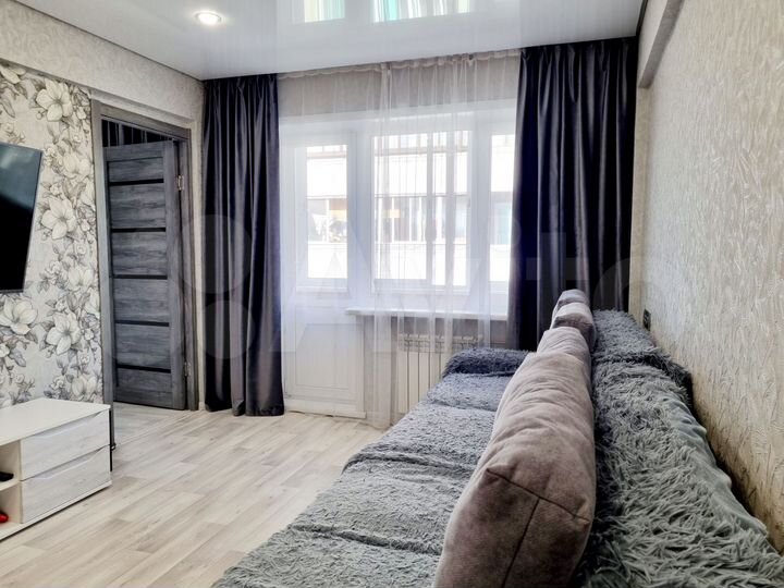 3-к. квартира, 49 м², 3/5 эт.