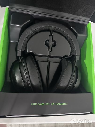 Наушники игровые Razer kraken 2022