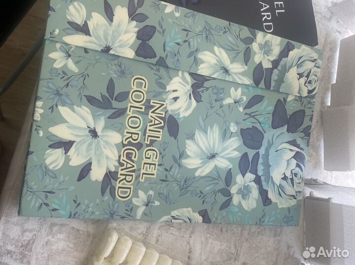 Книга палитра для гель лаков